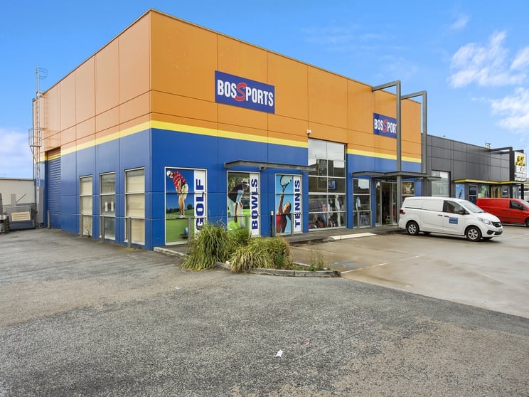 Click to view all images 2/1002 Nepean Highway Mornington VIC 3931 - Image 1