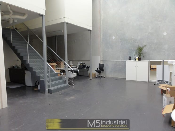Click to view all images 4/45 Stanley Street Peakhurst NSW 2210 - Image 2