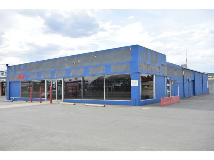 Click to view all images 69-71 Benalla Road Shepparton VIC 3630 - Image 1
