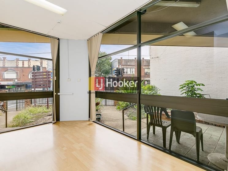 Click to view all images Front 5B/186-192 Canterbury Road Canterbury NSW 2193 - Image 2
