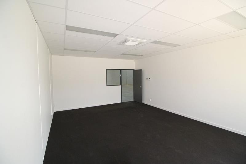 Click to view all images Unit 8/191-195 Greens Road Dandenong VIC 3175 - Image 3