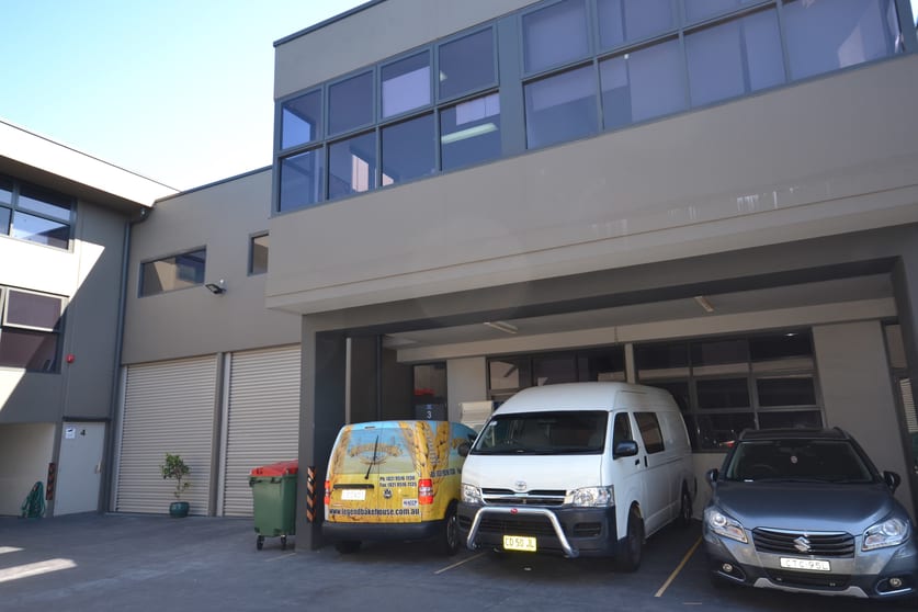 Click to view all images Bolton Street St Peters NSW 2044 - Image 1
