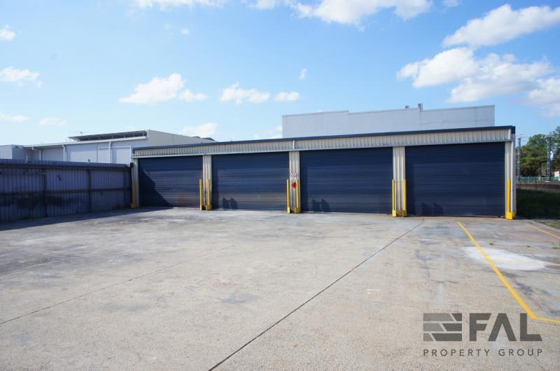 Click to view all images Coopers Plains QLD 4108 - Image 2