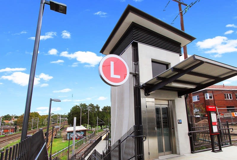 Click to view all images 243 Wardell road Dulwich Hill NSW 2203 - Image 2