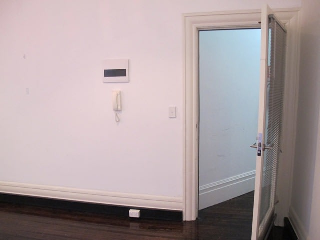 Click to view all images 7/155 Fitzroy Street St Kilda VIC 3182 - Image 3