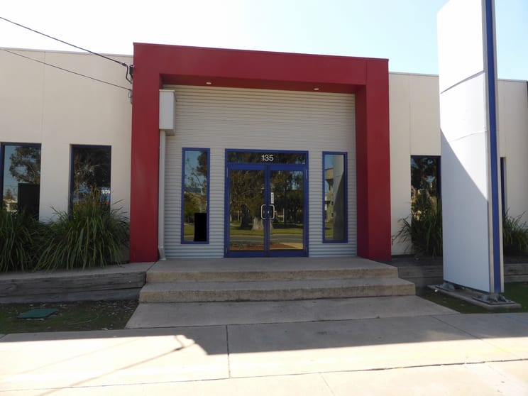Click to view all images 135 Deakin Avenue Mildura VIC 3500 - Image 1