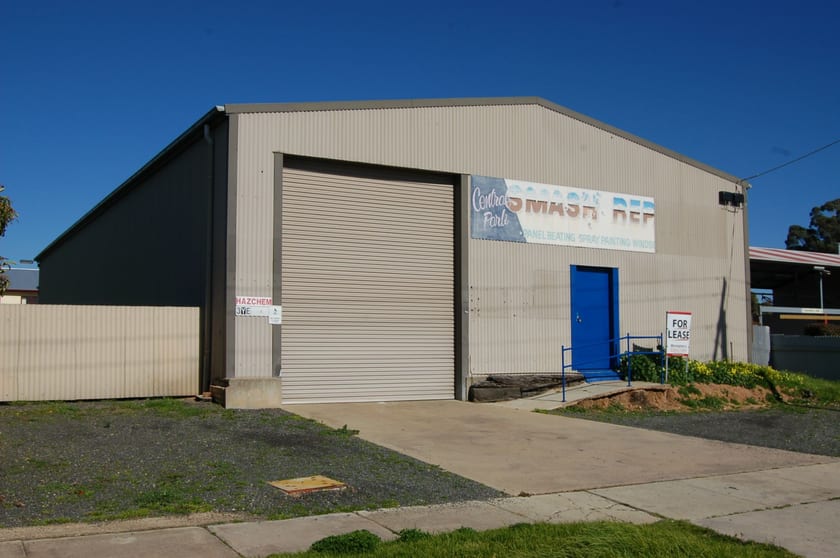 Click to view all images 24 Wakeham Street Stawell VIC 3380 - Image 1