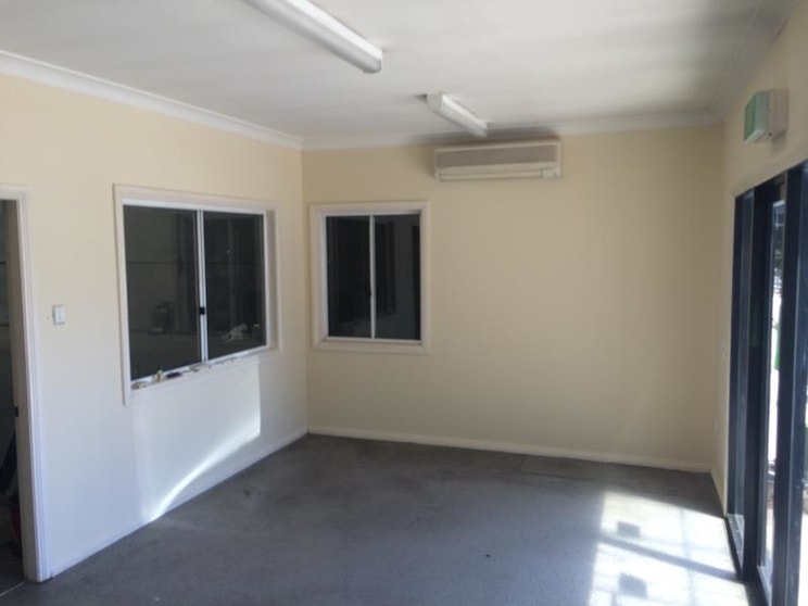 Click to view all images Unit 4/185-191 Byng Street Orange NSW 2800 - Image 3