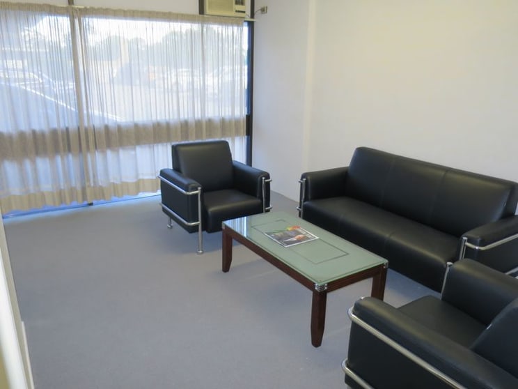Click to view all images 11/8 Dennis Road Springwood QLD 4127 - Image 3