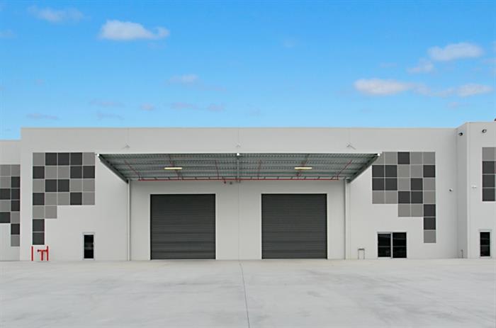 Click to view all images Units 10 & 11, 27-29 Industrial Avenue Molendinar QLD 4214 - Image 1
