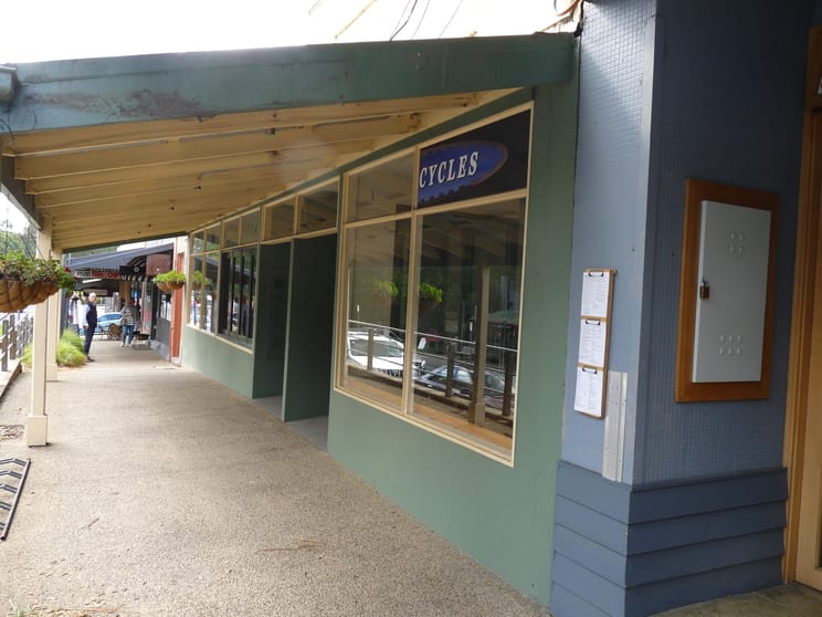 Click to view all images 2/152 Yarra Street Warrandyte VIC 3113 - Image 2