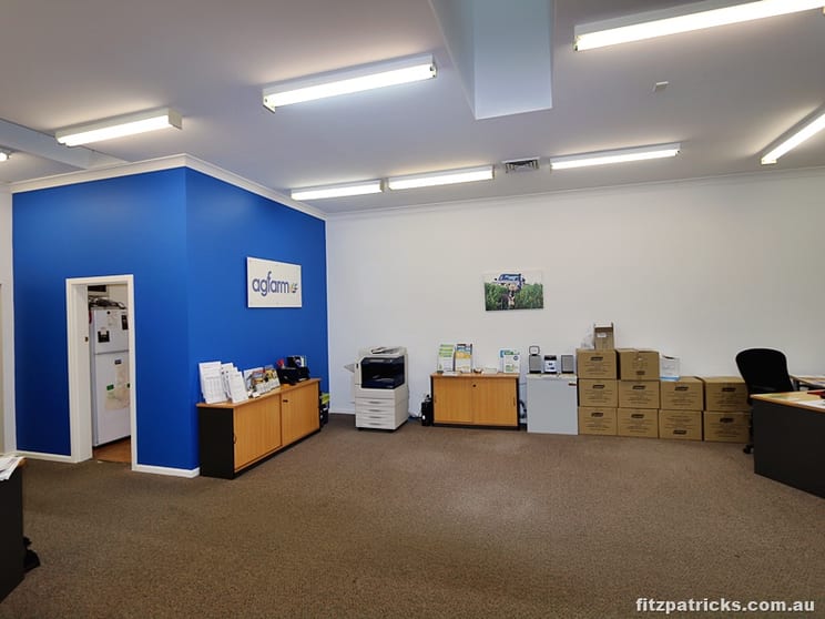 Click to view all images 2/20 The Esplanade Wagga Wagga NSW 2650 - Image 3