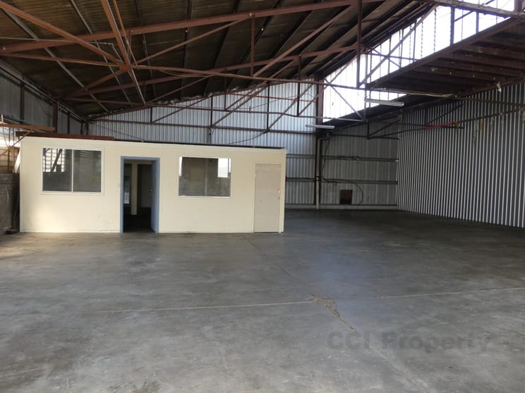 Click to view all images Salisbury QLD 4107 - Image 2