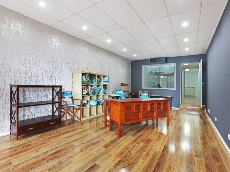 Click to view all images 3 & 3B/77 Oxford Street Bulimba QLD 4171 - Image 2