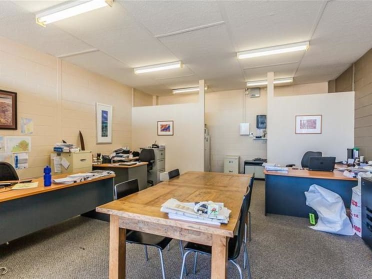 Click to view all images 17/131 Kewdale Road Kewdale WA 6105 - Image 3