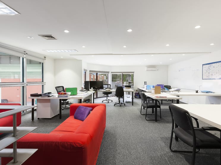 Click to view all images 8/12-14 Miles Street Mulgrave VIC 3170 - Image 2