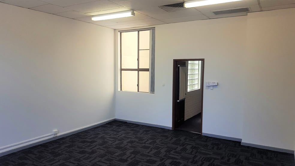 Click to view all images 3 /20 Teddington Road Burswood WA 6100 - Image 2