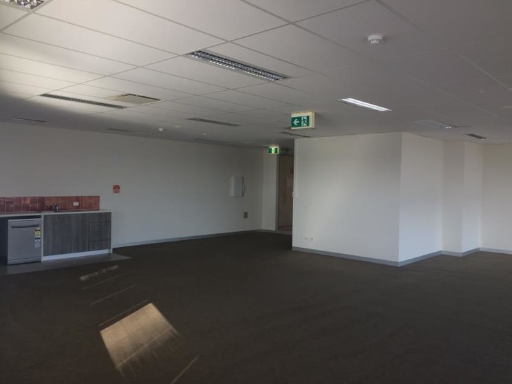 Click to view all images Suite 23, 242-244 Caroline Springs Boulevard Caroline Springs VIC 3023 - Image 3