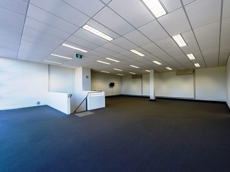 Click to view all images 1/4 Hawke Street Kincumber NSW 2251 - Image 2