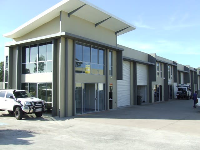 Click to view all images 1/3 Southern Cross Circuit Urangan QLD 4655 - Image 1
