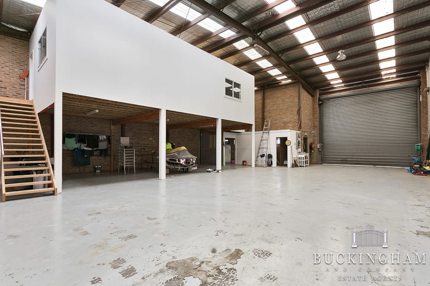 Click to view all images 10A George Court Greensborough VIC 3088 - Image 3