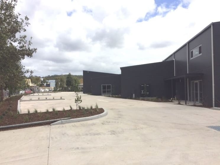 Click to view all images 4/8 Pioneer Avenue Tuggerah NSW 2259 - Image 2