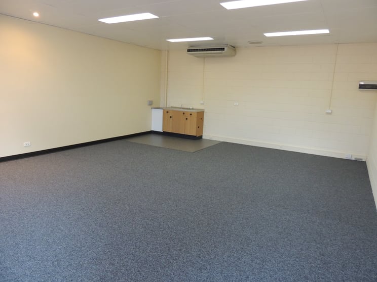 Click to view all images 10/29 Logan River Road Beenleigh QLD 4207 - Image 3