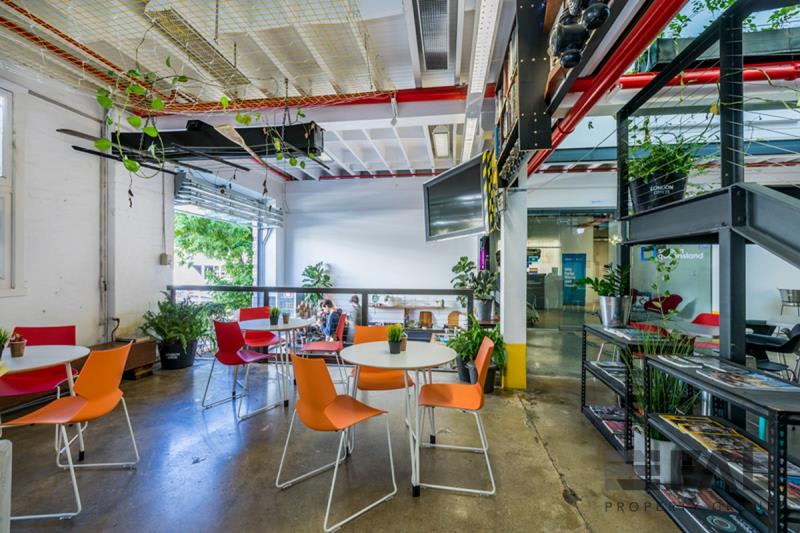Click to view all images Suite 9C/30 Florence Street Newstead QLD 4006 - Image 3