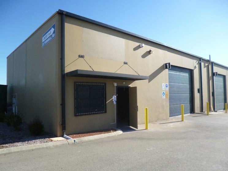 Click to view all images 1/25 Turnball Road Neerabup WA 6031 - Image 1