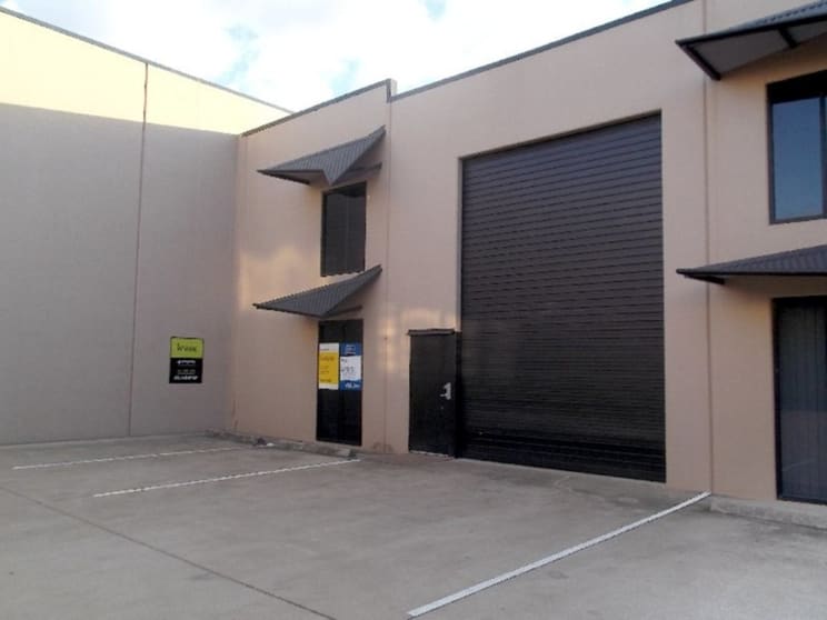 Click to view all images 3/40-42 Carmel Street Garbutt QLD 4814 - Image 2