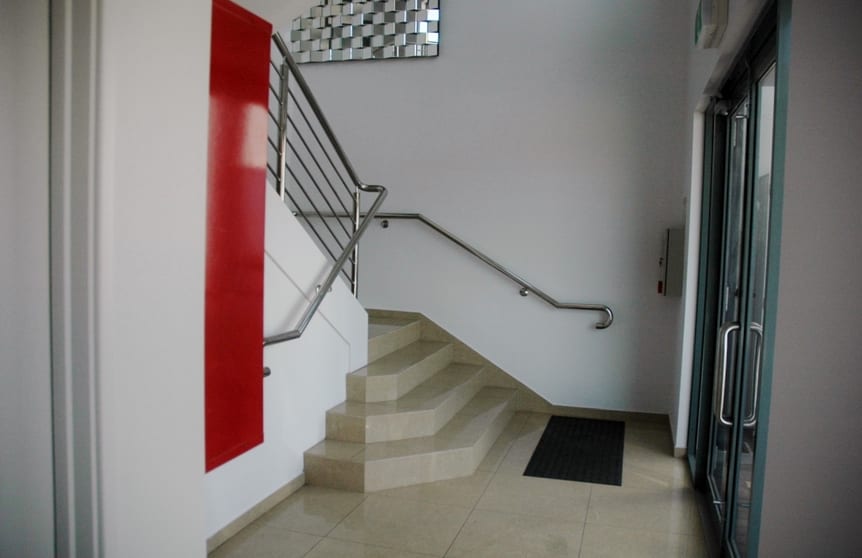 Click to view all images 107 Abernethy Road Belmont WA 6104 - Image 2