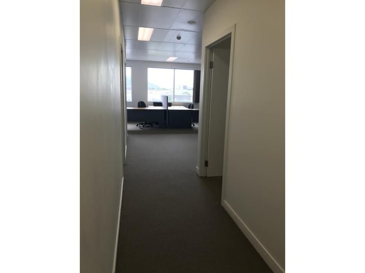 Click to view all images Suite 10/58 McLeod Street Cairns City QLD 4870 - Image 3