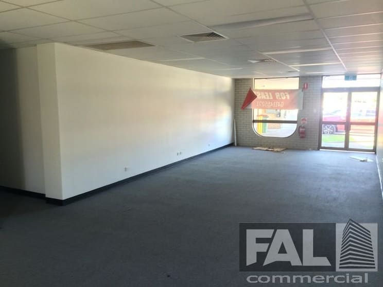 Click to view all images Unit 4/5 Smiths Road Goodna QLD 4300 - Image 3