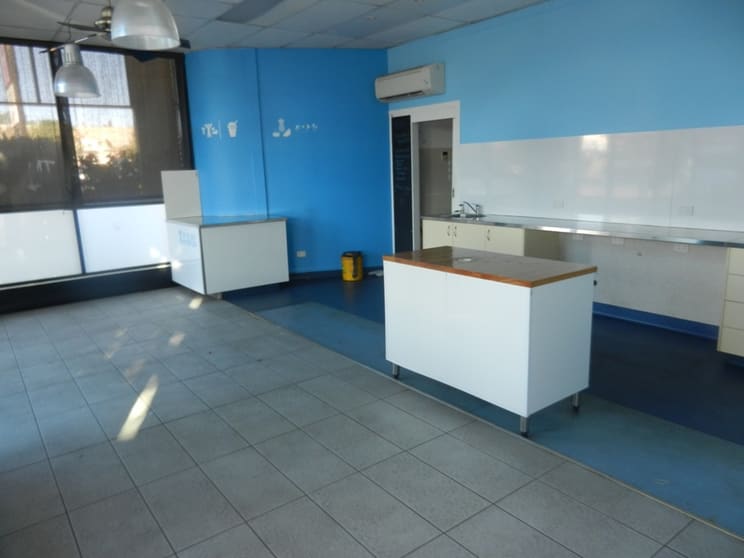 Click to view all images Shop E, 17-19 Simpson Street Mount Isa QLD 4825 - Image 3