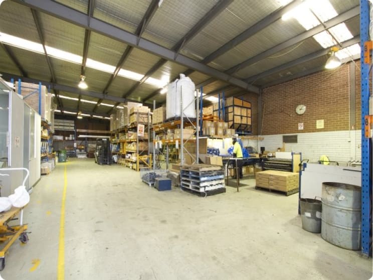 Click to view all images 2 Arnold Street Cheltenham VIC 3192 - Image 2