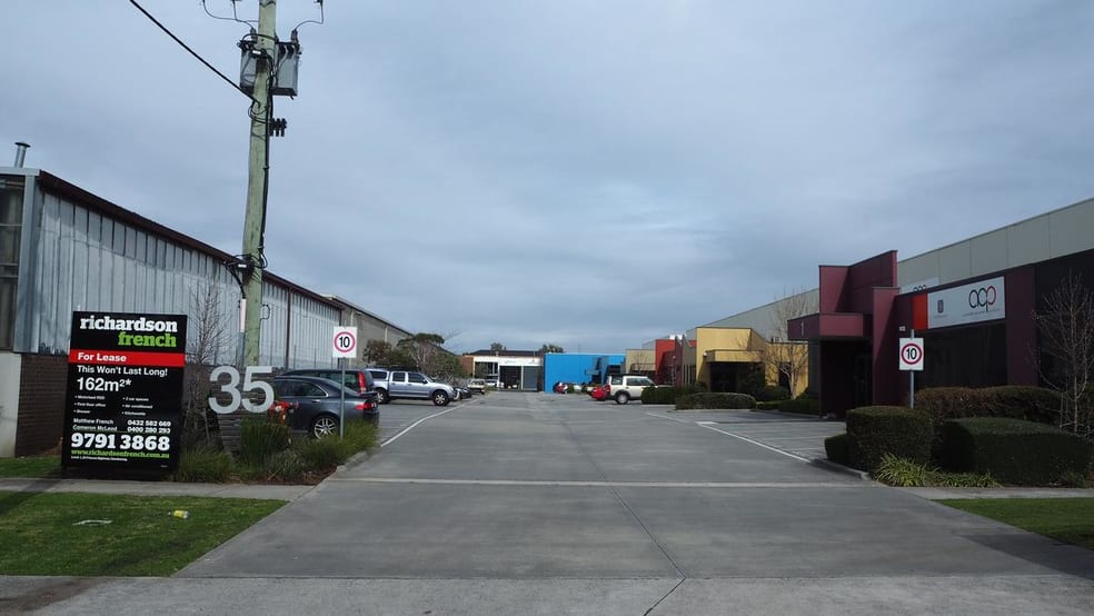 13/35 Taunton Drive Cheltenham VIC 3192 - Image 3