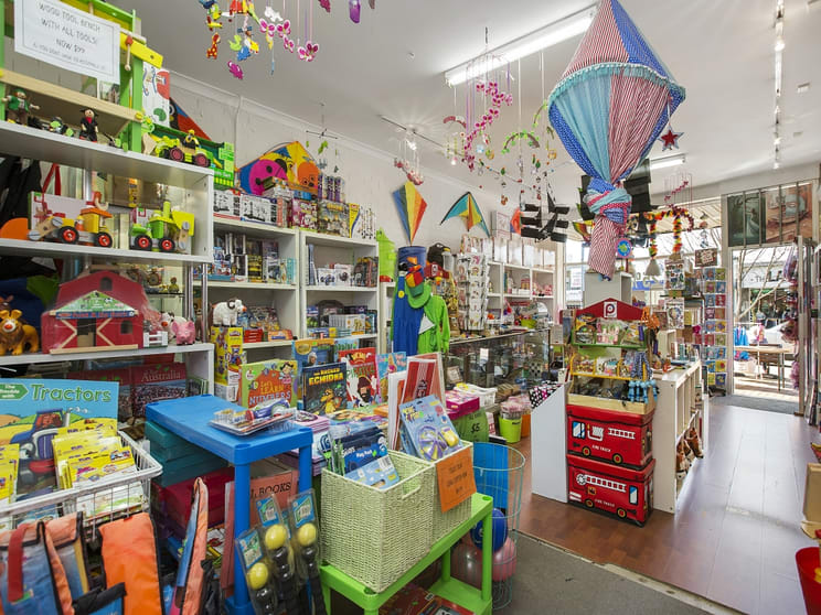 Click to view all images 175 Main Street Mornington VIC 3931 - Image 2