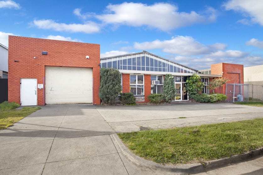 Click to view all images 31 Levanswell Road Moorabbin VIC 3189 - Image 1