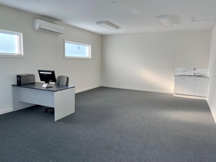 Click to view all images 1057 Lemon Tree Passage Rd Tanilba Bay NSW 2319 - Image 1