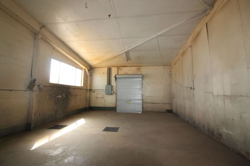 Click to view all images 23-25 Commercial Road Mount Isa QLD 4825 - Image 2
