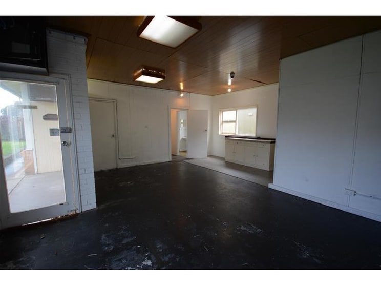 Click to view all images Offices, 6 Dewer Avenue Ridgehaven SA 5097 - Image 3