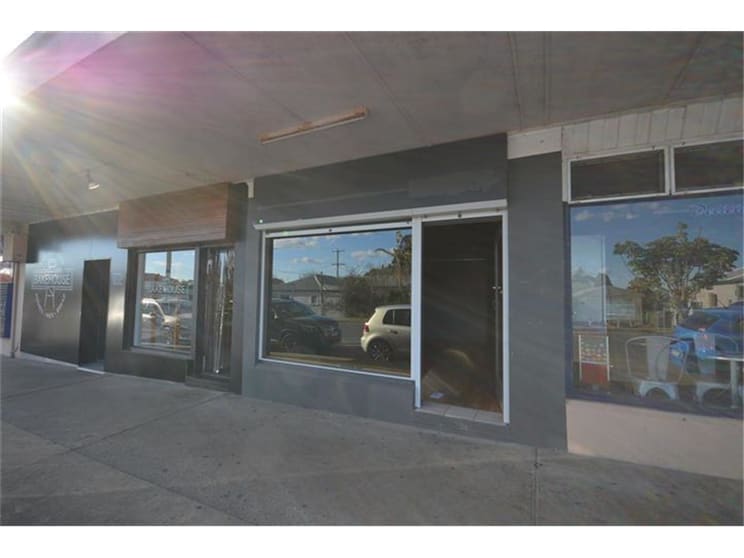 Click to view all images 111 Cowlishaw Street Redhead NSW 2290 - Image 2