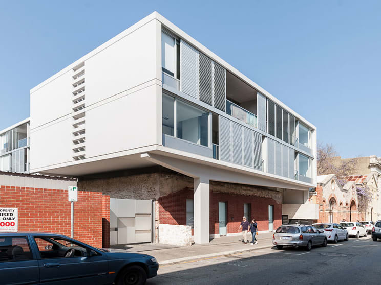 Click to view all images 11/32 Henry Street Fremantle WA 6160 - Image 2