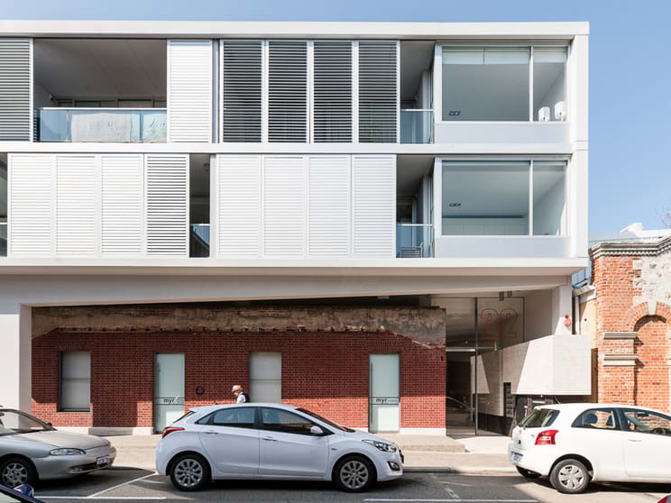 Click to view all images 11/32 Henry Street Fremantle WA 6160 - Image 3