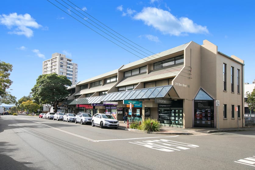 Click to view all images Level 2, 4/211 Ben Boyd Road Neutral Bay NSW 2089 - Image 1