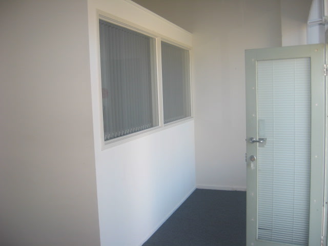 Click to view all images 9 Lilian Street Bulleen VIC 3105 - Image 2