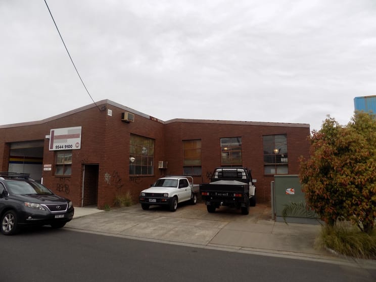 Click to view all images 30 Stafford Street Huntingdale VIC 3166 - Image 3
