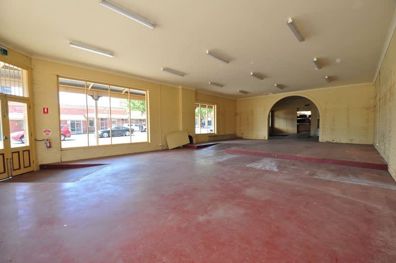 Click to view all images 14. Myers Street Bendigo VIC 3550 - Image 3