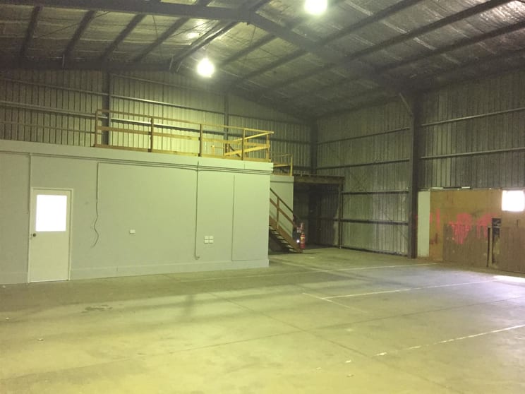 Click to view all images Unit 8/77 Munibung Road Cardiff NSW 2285 - Image 2