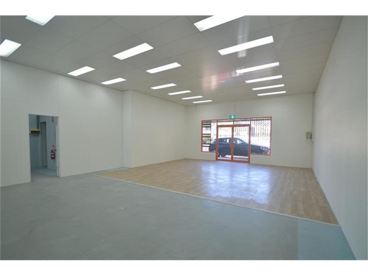 Click to view all images Shop 7/4a Garnett Road Green Hills NSW 2365 - Image 3